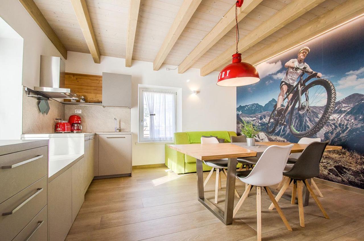 Casa Tosca - Holiday Home Torbole Sul Garda Exterior foto