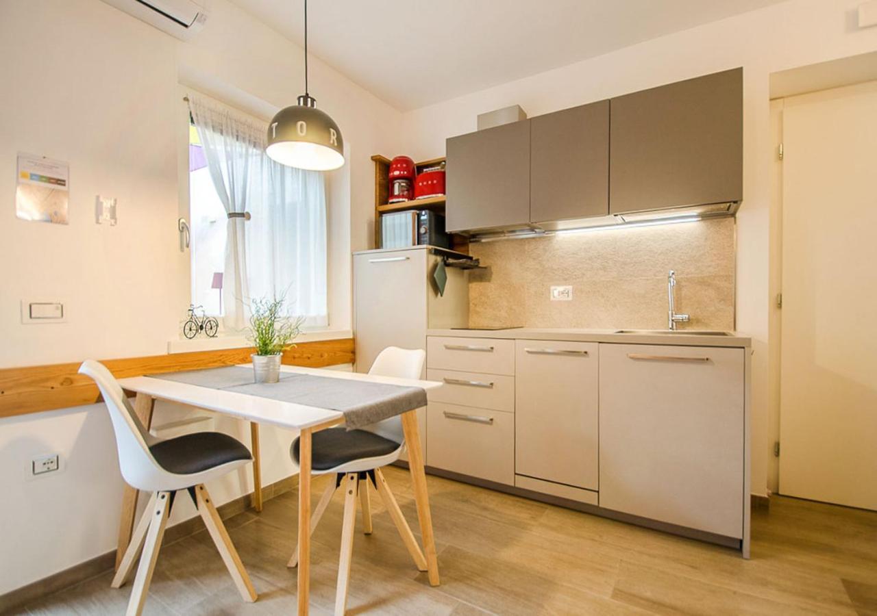 Casa Tosca - Holiday Home Torbole Sul Garda Exterior foto