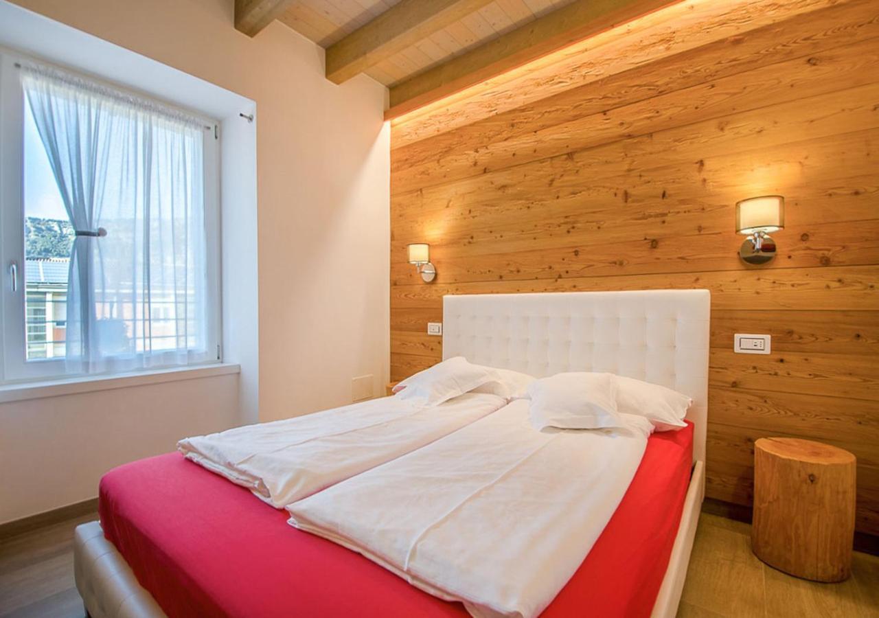 Casa Tosca - Holiday Home Torbole Sul Garda Exterior foto