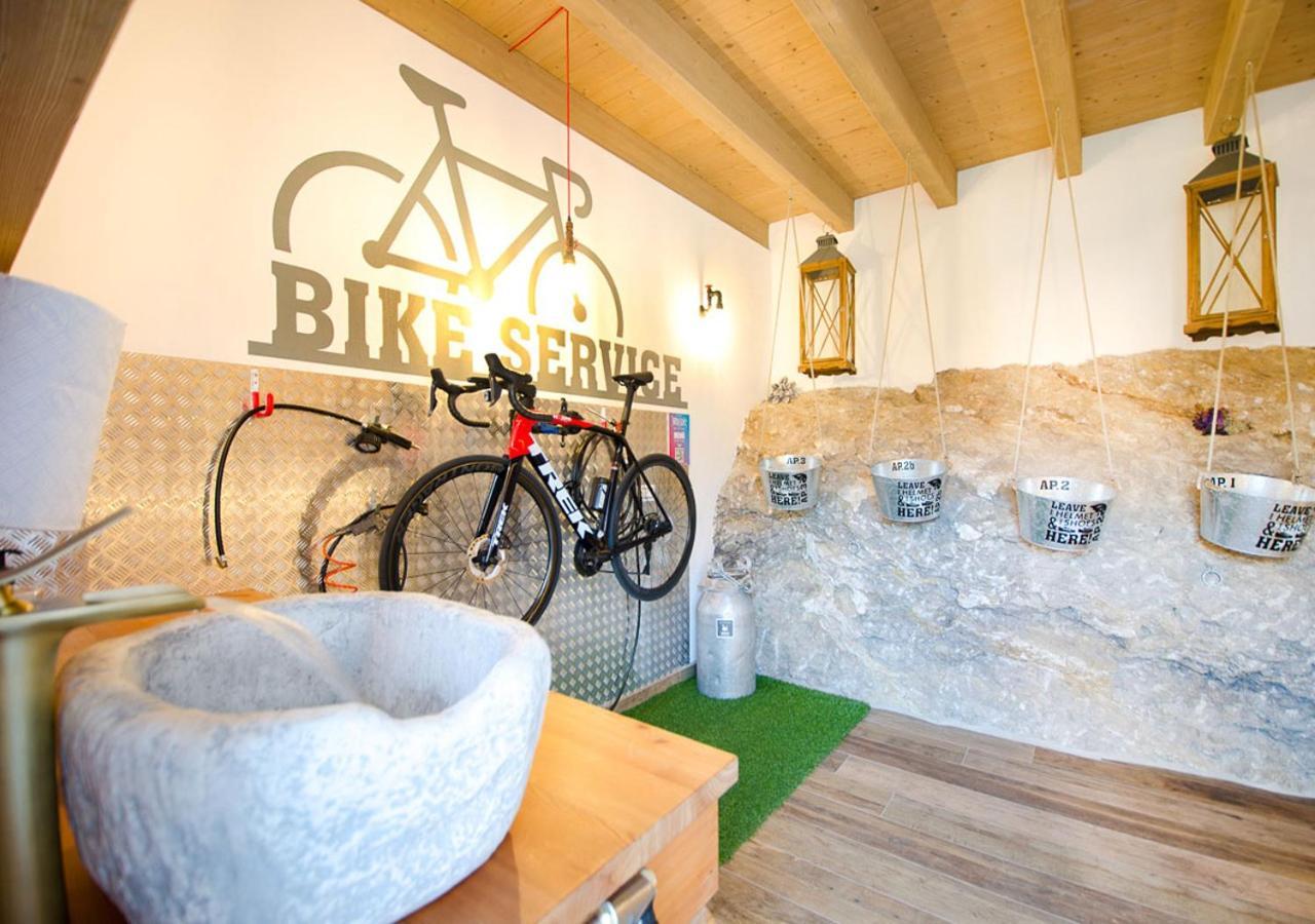 Casa Tosca - Holiday Home Torbole Sul Garda Exterior foto