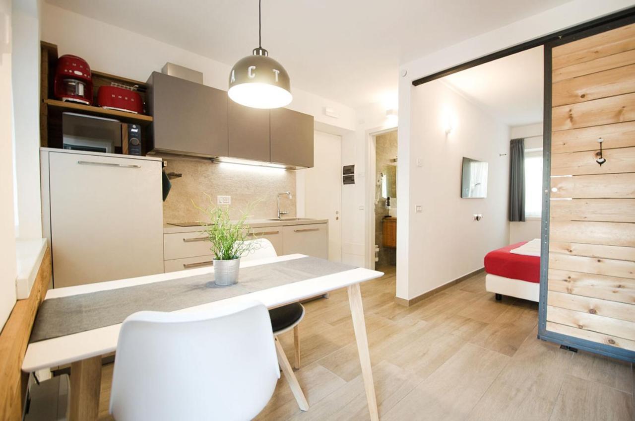 Casa Tosca - Holiday Home Torbole Sul Garda Exterior foto